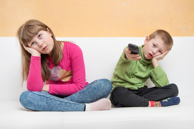 Pais: sedentarismo infantil, como evitar que seu filho se torne sedentário?